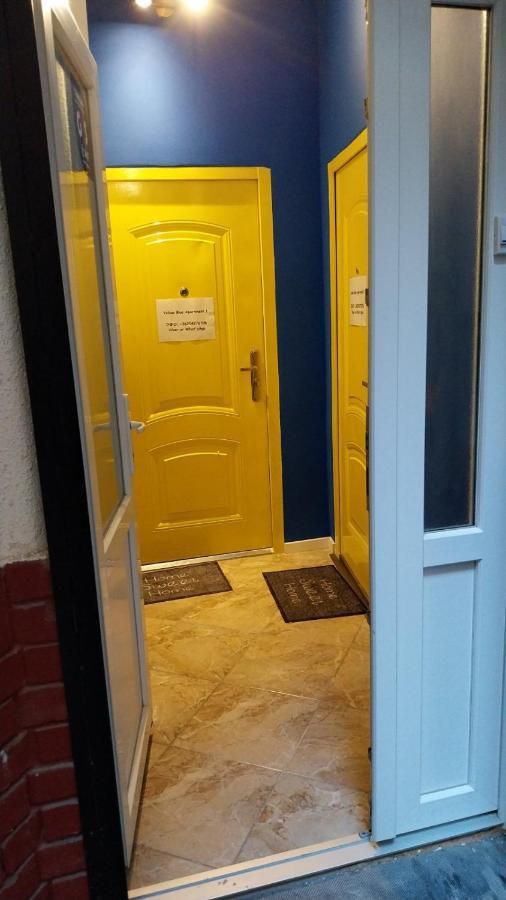 Yellow Blue Apartment Budapest