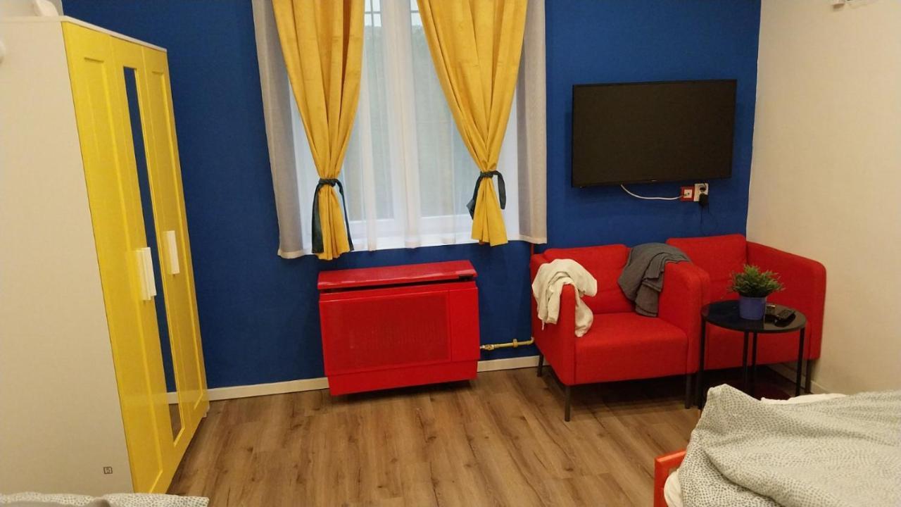 Apartment Yellow Blue