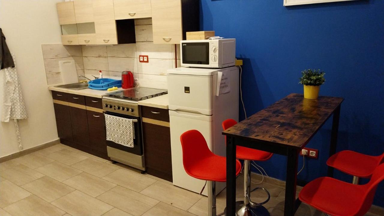 Apartman Yellow Blue *